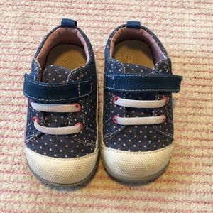 See Kai Run Stevie sneaker
